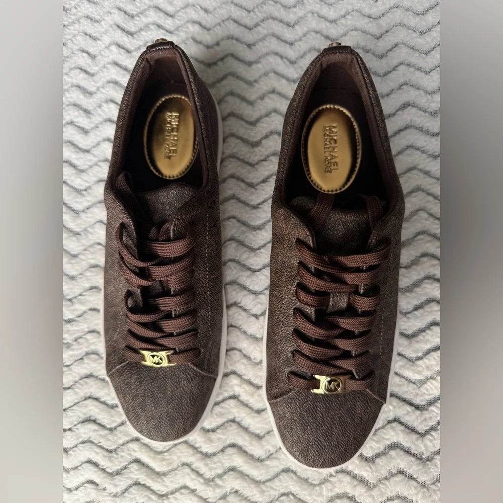 Michael Kors Keaton Brown Gold Logo Round Toe Lace Up Sneakers Shoe Sz 7.5M